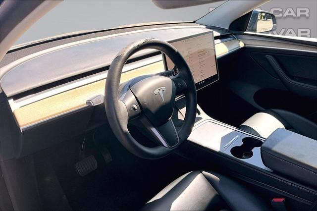 2022 Tesla Model Y Long Range Dual Motor All-Wheel Drive