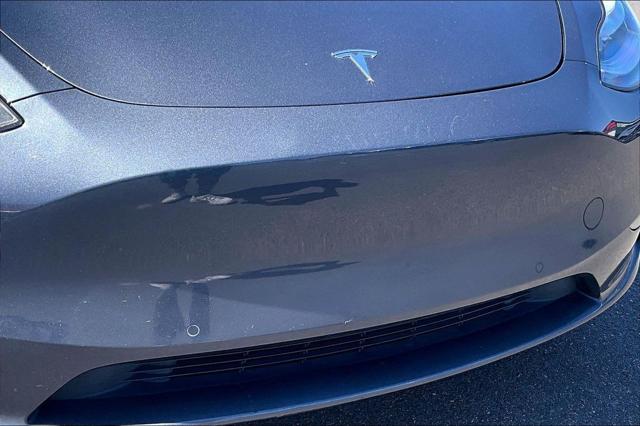 2022 Tesla Model Y Long Range Dual Motor All-Wheel Drive
