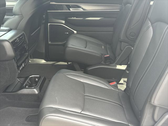 2026 Jeep Grand Wagoneer Upland 4x4