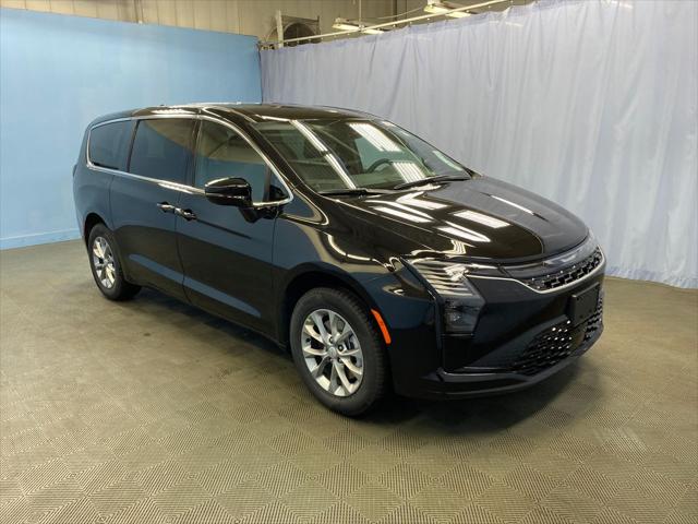 2027 Chrysler Pacifica PACIFICA SELECT AWD