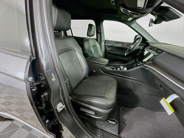 2026 Jeep Grand Cherokee L Altitude 4x4