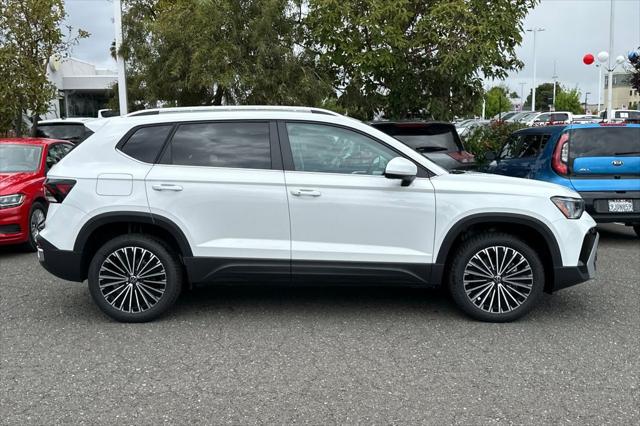 2026 Volkswagen Taos SE