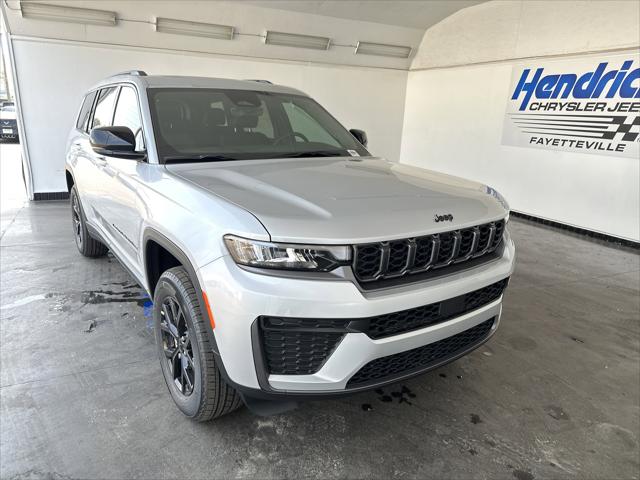 2026 Jeep Grand Cherokee L GRAND CHEROKEE L LAREDO ALTITUDE 4X4 2026 Jeep Grand Cherokee L GRAND CHEROKEE L LAREDO ALTITUDE 4X4