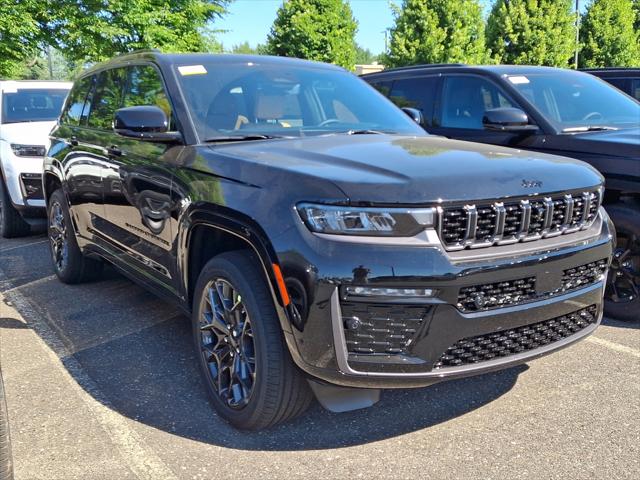 2026 Jeep Grand Cherokee GRAND CHEROKEE SUMMIT 4X4