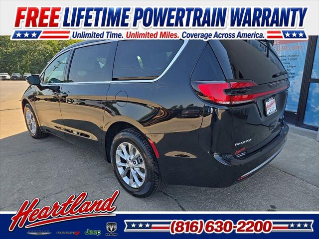 2027 Chrysler Pacifica Select