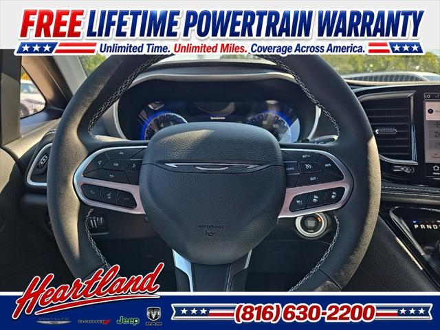 2027 Chrysler Pacifica Select