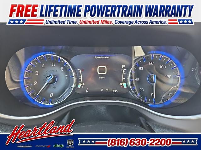 2027 Chrysler Pacifica Select