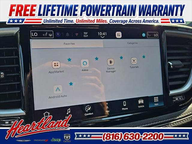 2027 Chrysler Pacifica Select