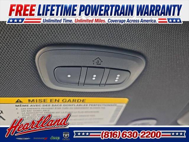 2027 Chrysler Pacifica Select