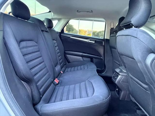 2016 Ford Fusion Hybrid SE