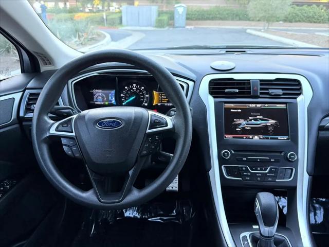 2016 Ford Fusion Hybrid SE