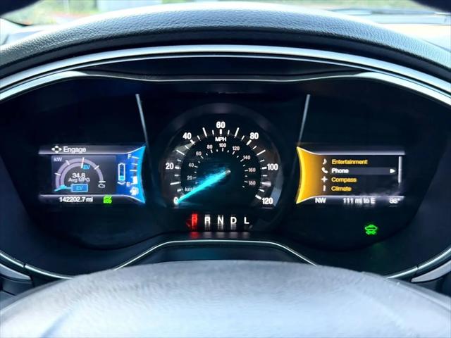 2016 Ford Fusion Hybrid SE