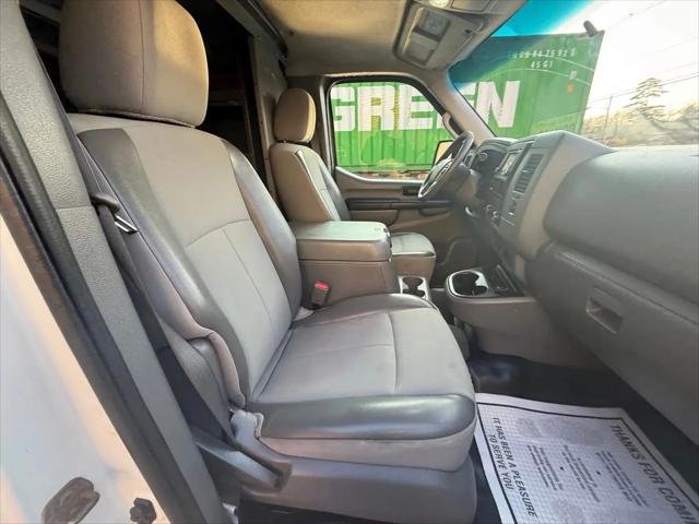 2015 Nissan 2500 SV V6