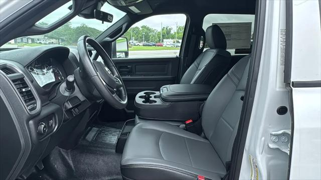 2026 Ram 5500 Tradesman/Big Horn