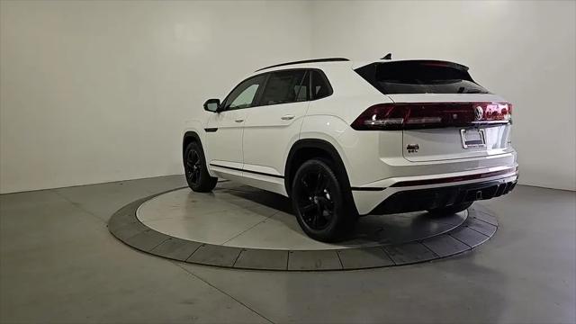 2026 Volkswagen Atlas Cross Sport SEL R-Line Black