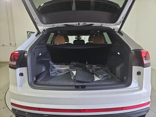 2026 Volkswagen Atlas Cross Sport SEL R-Line Black
