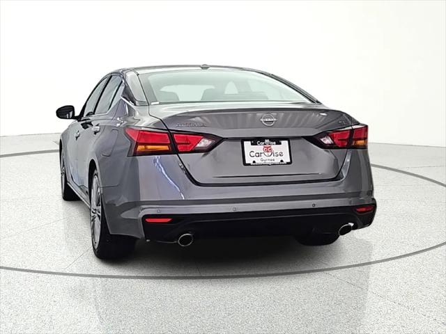 2023 Nissan Altima SL FWD