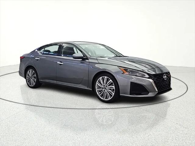 2023 Nissan Altima SL FWD