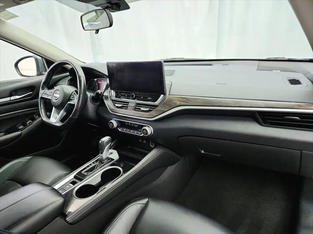 2023 Nissan Altima SL FWD