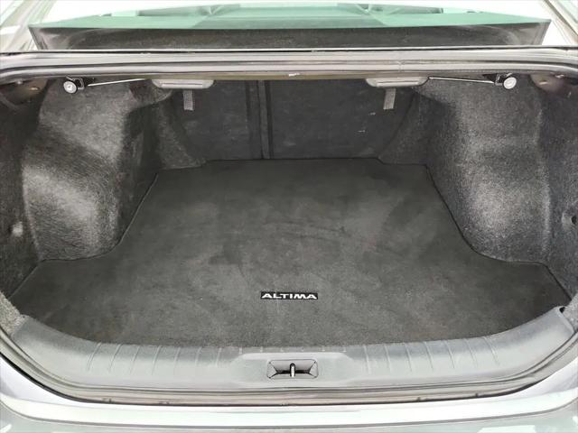2023 Nissan Altima SL FWD