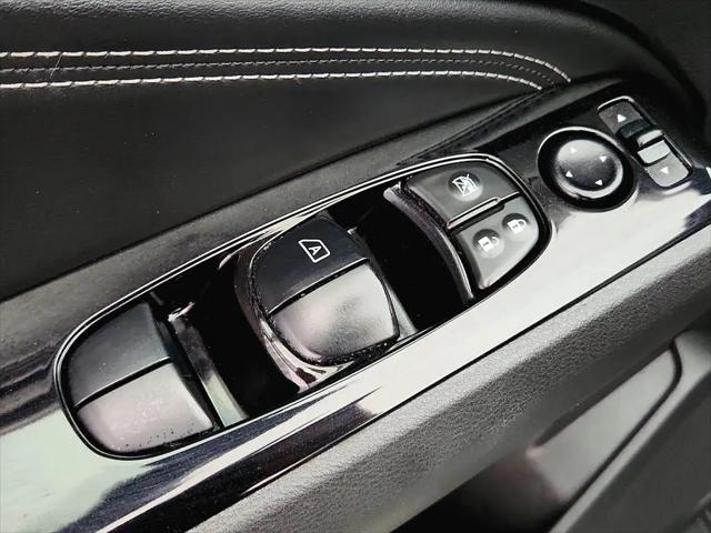 2023 Nissan Altima SL FWD