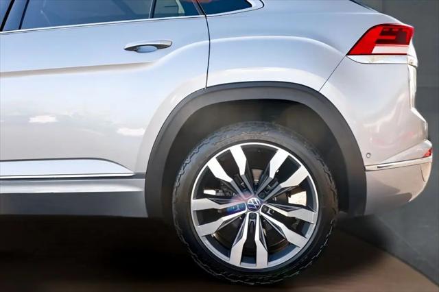 2023 Volkswagen Atlas Cross Sport 3.6L V6 SEL Premium R-Line