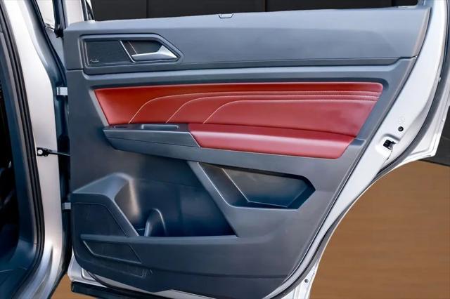 2023 Volkswagen Atlas Cross Sport 3.6L V6 SEL Premium R-Line