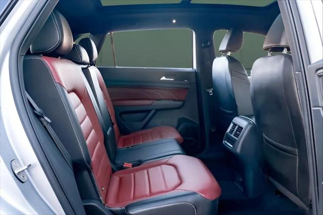 2023 Volkswagen Atlas Cross Sport 3.6L V6 SEL Premium R-Line