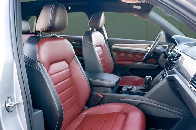 2023 Volkswagen Atlas Cross Sport 3.6L V6 SEL Premium R-Line
