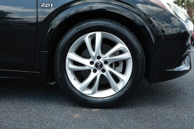 2019 INFINITI QX30 ESSENTIAL