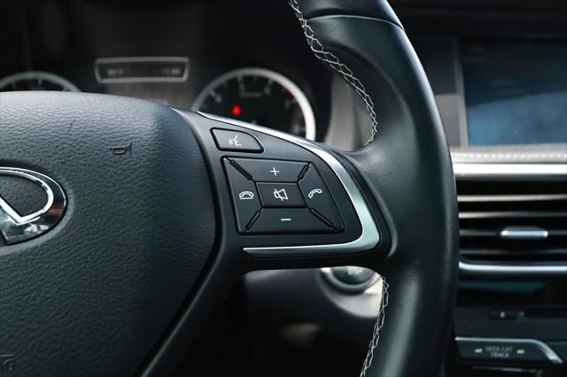 2019 INFINITI QX30 ESSENTIAL