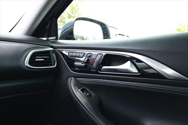 2019 INFINITI QX30 ESSENTIAL