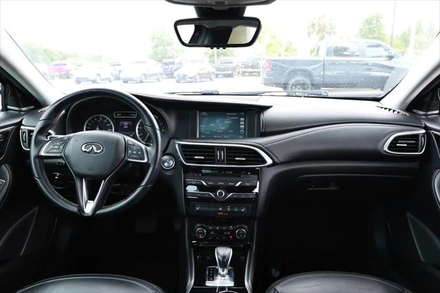 2019 INFINITI QX30 ESSENTIAL