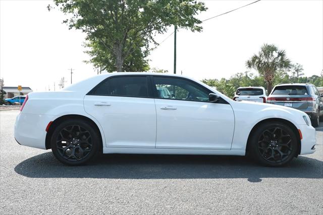 2019 Chrysler 300 Touring