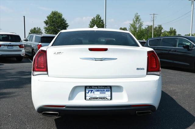 2019 Chrysler 300 Touring