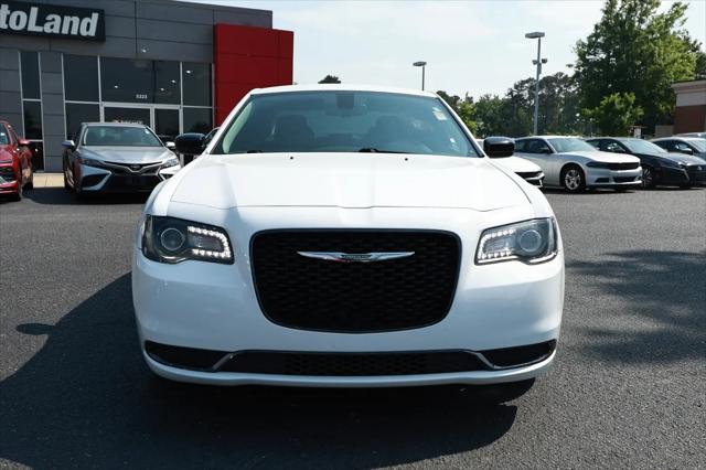 2019 Chrysler 300 Touring