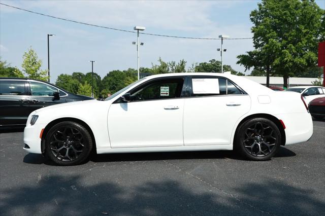 2019 Chrysler 300 Touring