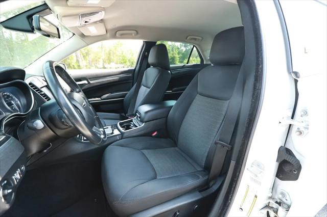 2019 Chrysler 300 Touring