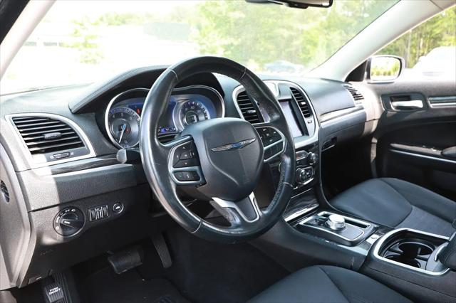 2019 Chrysler 300 Touring