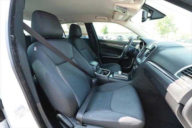 2019 Chrysler 300 Touring
