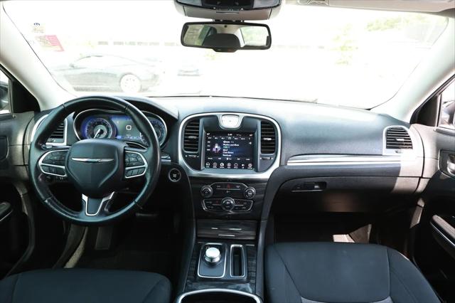 2019 Chrysler 300 Touring