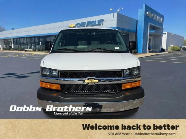 2026 Chevrolet Express Cargo Van 2500 Regular Wheelbase, WT, RWD