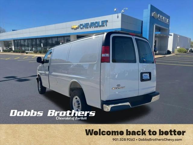 2026 Chevrolet Express Cargo Van 2500 Regular Wheelbase, WT, RWD