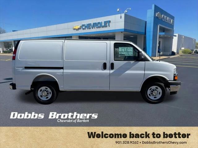 2026 Chevrolet Express Cargo Van 2500 Regular Wheelbase, WT, RWD