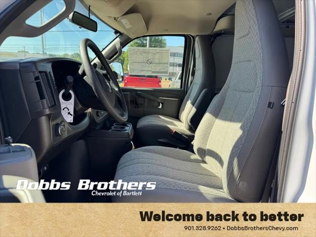 2026 Chevrolet Express Cargo Van 2500 Regular Wheelbase, WT, RWD