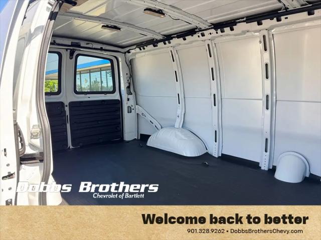 2026 Chevrolet Express Cargo Van 2500 Regular Wheelbase, WT, RWD