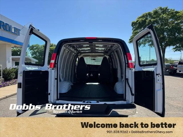 2026 Chevrolet Express Cargo Van 2500 Regular Wheelbase, WT, RWD