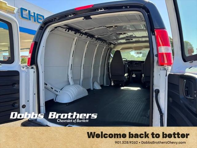 2026 Chevrolet Express Cargo Van 2500 Regular Wheelbase, WT, RWD