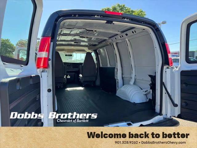 2026 Chevrolet Express Cargo Van 2500 Regular Wheelbase, WT, RWD