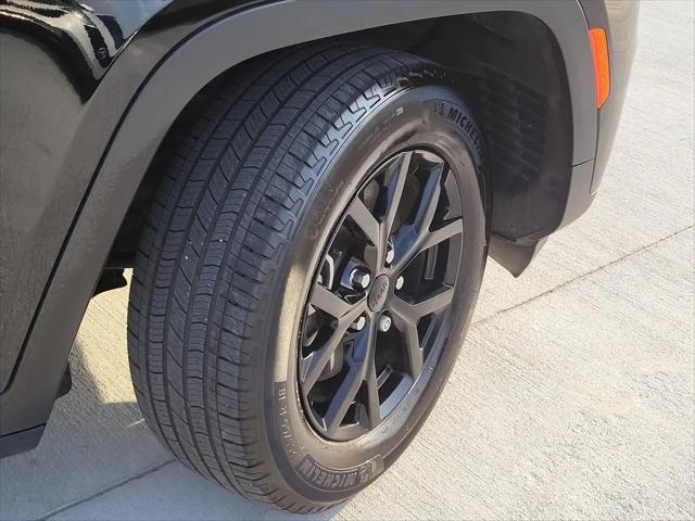 2025 Jeep Grand Cherokee L Altitude X 4x2